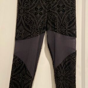 Burned Velvet High Waisted Leggings